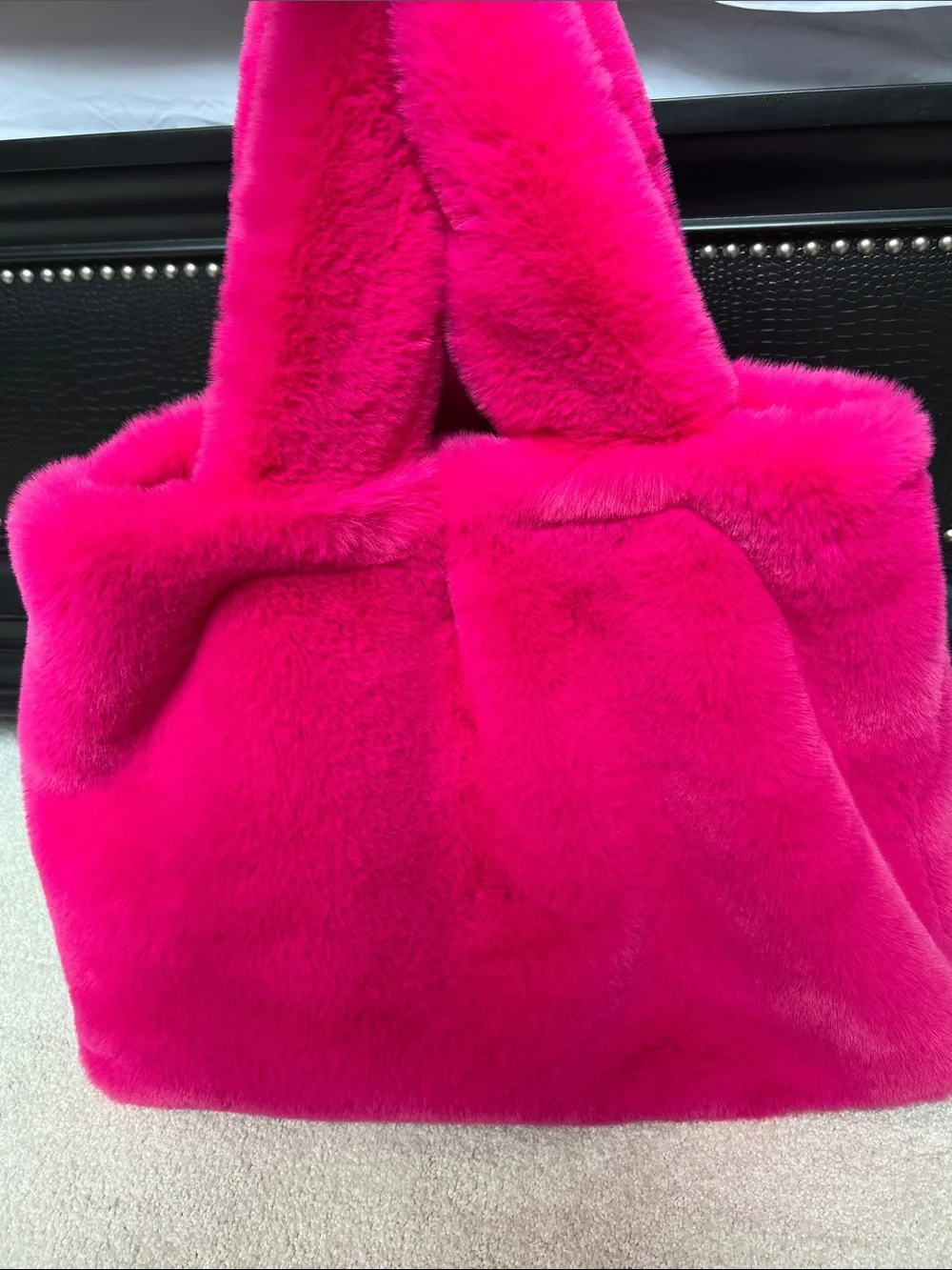 Plush Faux Fur Tote Bag - Hot Pink